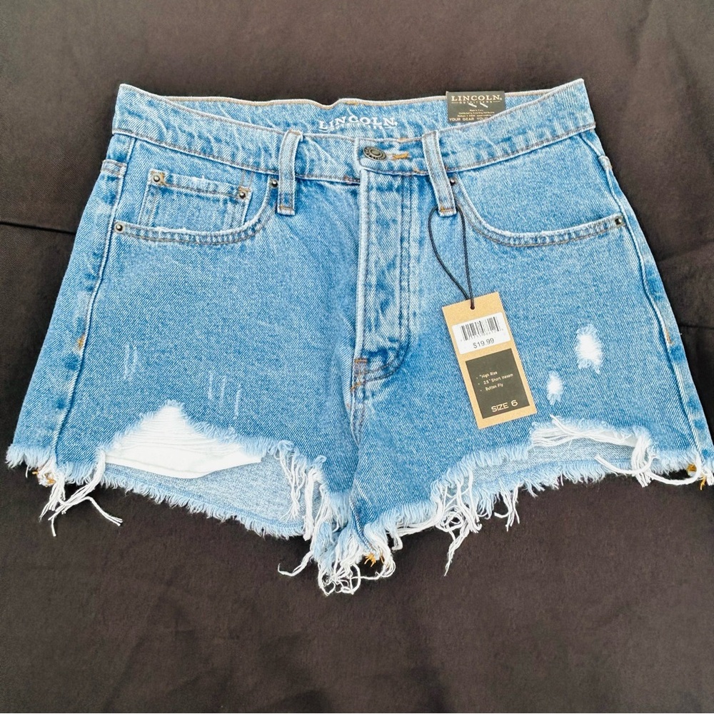 Lincoln Outfitters Denim Cut Off High Rise/ Button Fly Shorts‎ Women’s Size 6